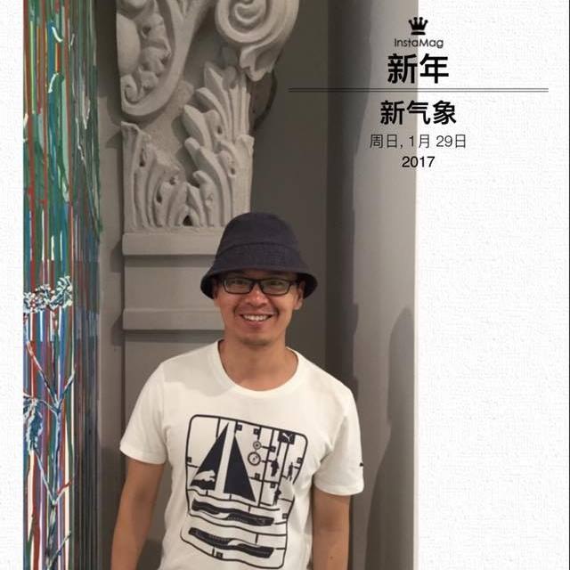 新西兰华人老师因“亲小孩”遭处罚，执照吊销，辩称“母国的文化差异”5月7日，据新西兰先驱报报道，该教师名为 Ankui Gui ，2021年4月至5月期间，Gui 在先后在当地两家幼儿中心，“对多名儿童实施了不当身体接触”