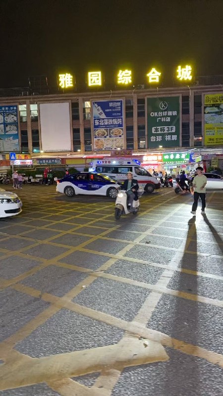 网友投稿10月25日，广东科技学院南城校区发生冲突