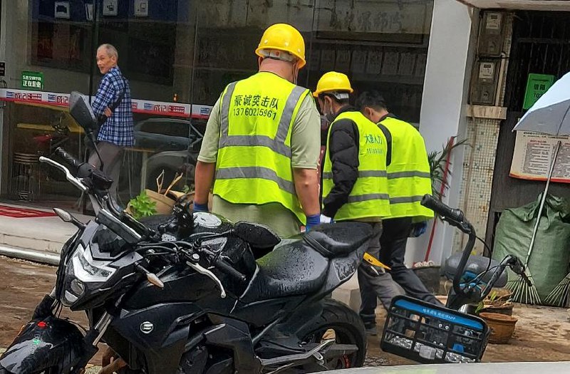 网友投稿：10月23日，江门仍在继续经理居民种植的绿植