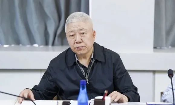“屠龙者终成恶龙”5月15日，中央纪委国家监委网站消息，原中央防范和处理邪教问题领导小组办公室副主任、国务院防范和处理邪教问题办公室副主任高以忱涉嫌受贿、利用影响力受贿一案，由国家监察委员会调查终结，移送检察机关审查起诉