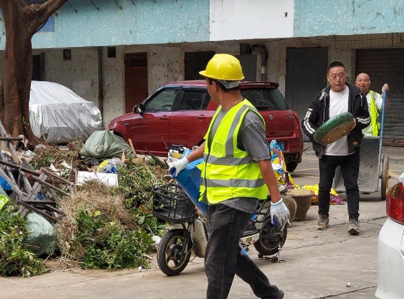 网友投稿：10月23日，江门仍在继续经理居民种植的绿植