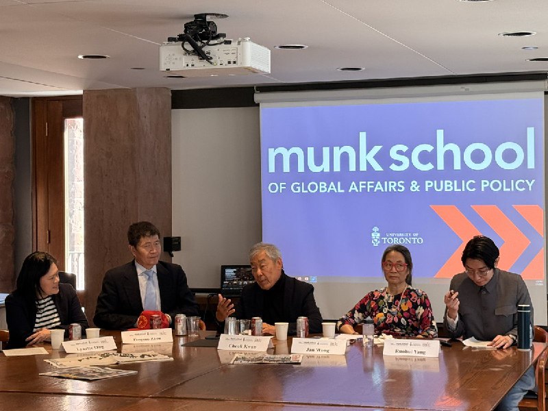 RT @ZhouFengSuo: 多伦多大学学生组织的“天安门：从香港到多伦多”讨论会气氛热烈、参与踊跃