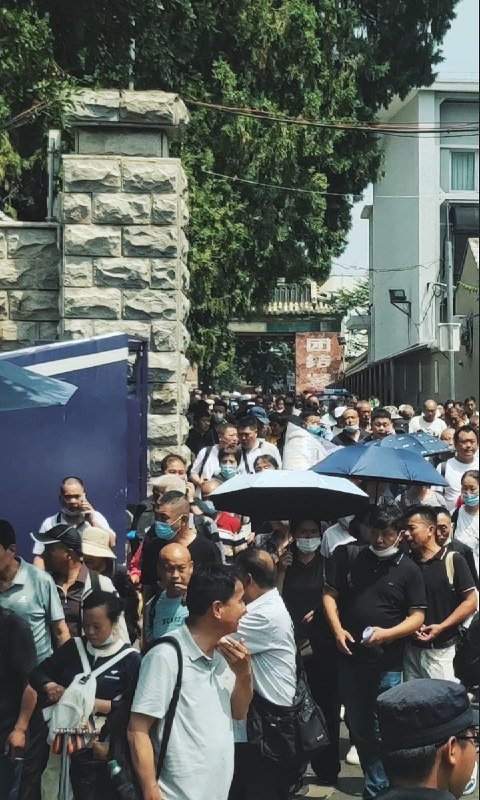 RT @Cyberxinfang: “历史会记载这一切吗”“总有一天会的”#北上纪实查看原文RT @Cyberxinfang: “历史会记载这一切吗”“总有一天会的”#北上纪实查看原文