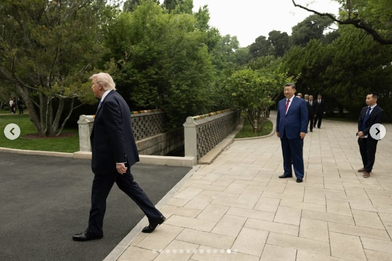美联社记者，普利策奖得主Evanvucci在Ins分享了他拍摄的特朗普与习近平会面照片查看原文美联社记者，普利策奖得主Evanvucci在Ins分享了他拍摄的特朗普与习近平会面照片查看原文
