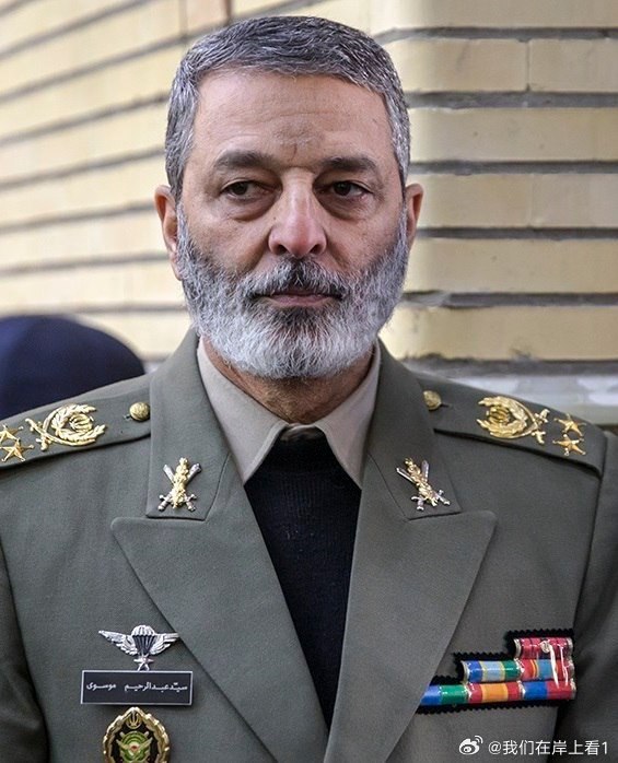 3月1日，伊朗方面确认，武装部队总参谋长穆萨维已死亡