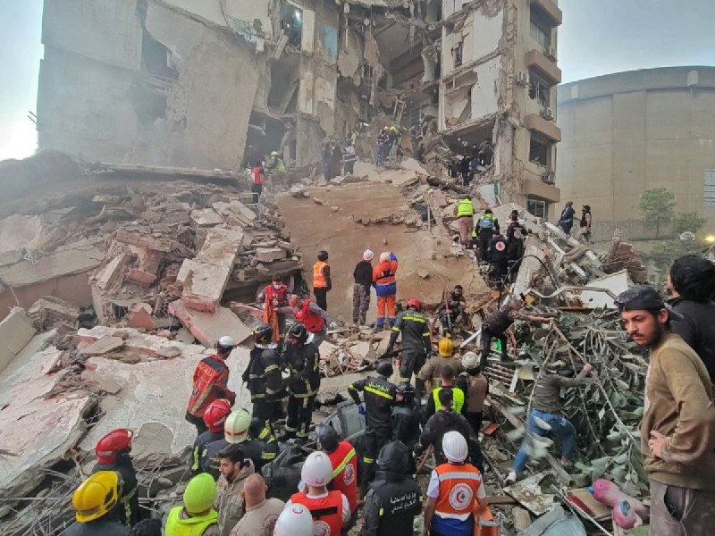 4月9日，据路透社报道，以色列于8日对黎巴嫩发起了大规模空袭，在短短10分钟内袭击了超过100处目标