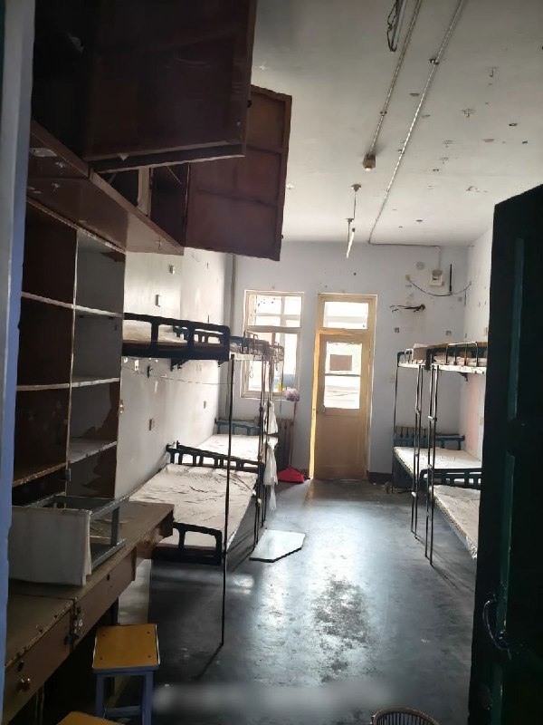 近日，有网友分享了河南师范大学西区的宿舍条件查看原文