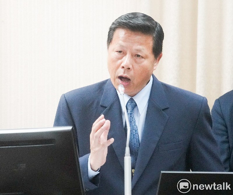 台北称：台湾船只应无视中国海岸警卫队的登船请求7月1日，台湾海巡署副署长谢庆钦在立法院表态，若台湾船只遭中国海警要求登船检查，应拒绝配合，并立即通报海巡署